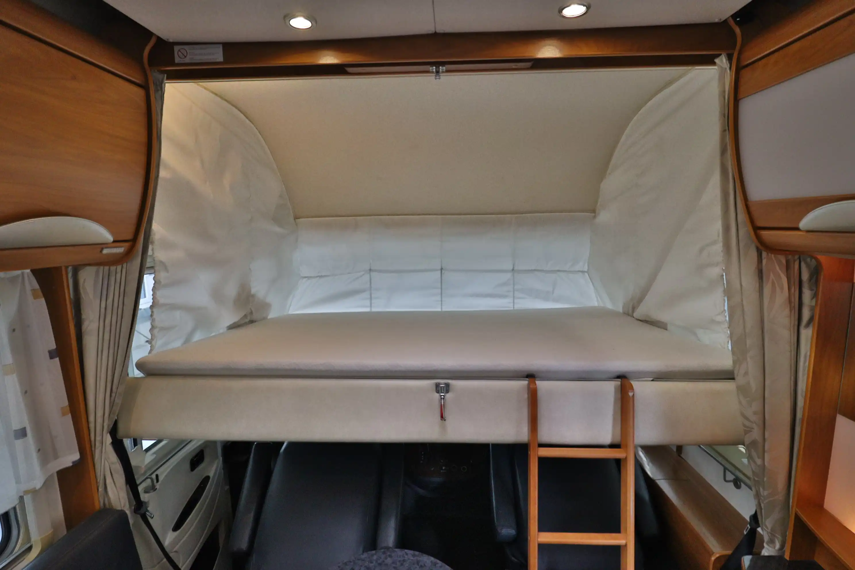 HYMER-ERIBA S 830